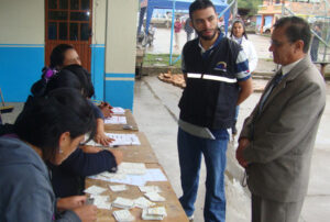 Cañaribamba y Triunfo Dorado acuden a las urnas