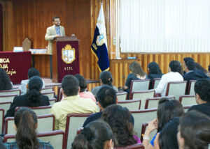 Seminario de Derecho y Democracia Electoral en Loja
