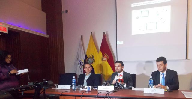 CNE rueda de prensa azuay