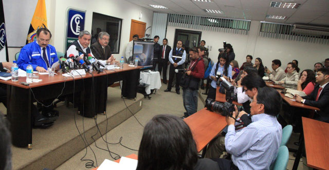 Más de 400 mil dólares en campaña electoral anticipada