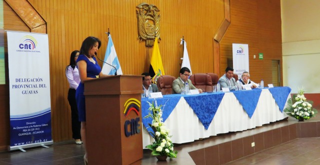 CNE presentó el Cd interactivo Resultados Electorales 2014