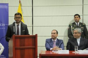 15122014cne pozo libro