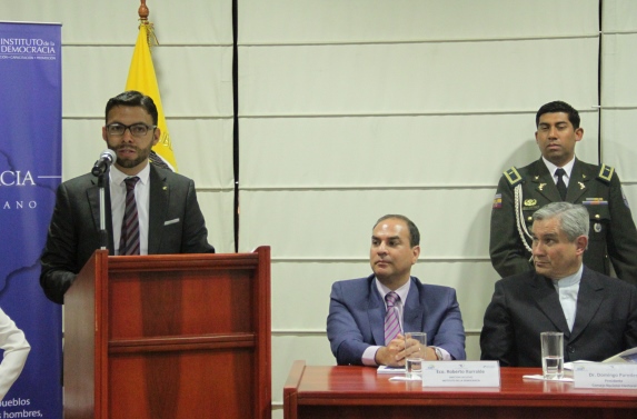 15122014cne pozo libro