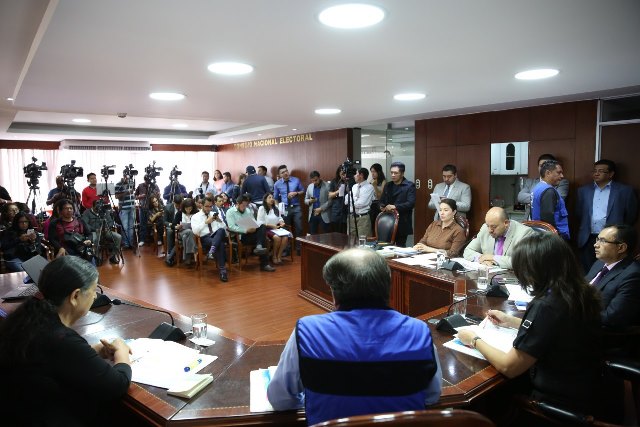 171218 cne pleno1