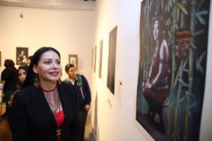 301018 cne vicepresidenta muestra