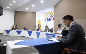 pleno cne 22 octubre noche